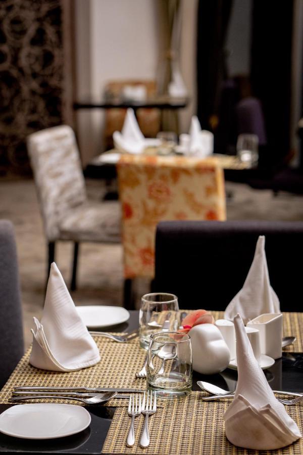 Amaryllis Hotel Blantyre Eksteriør bilde